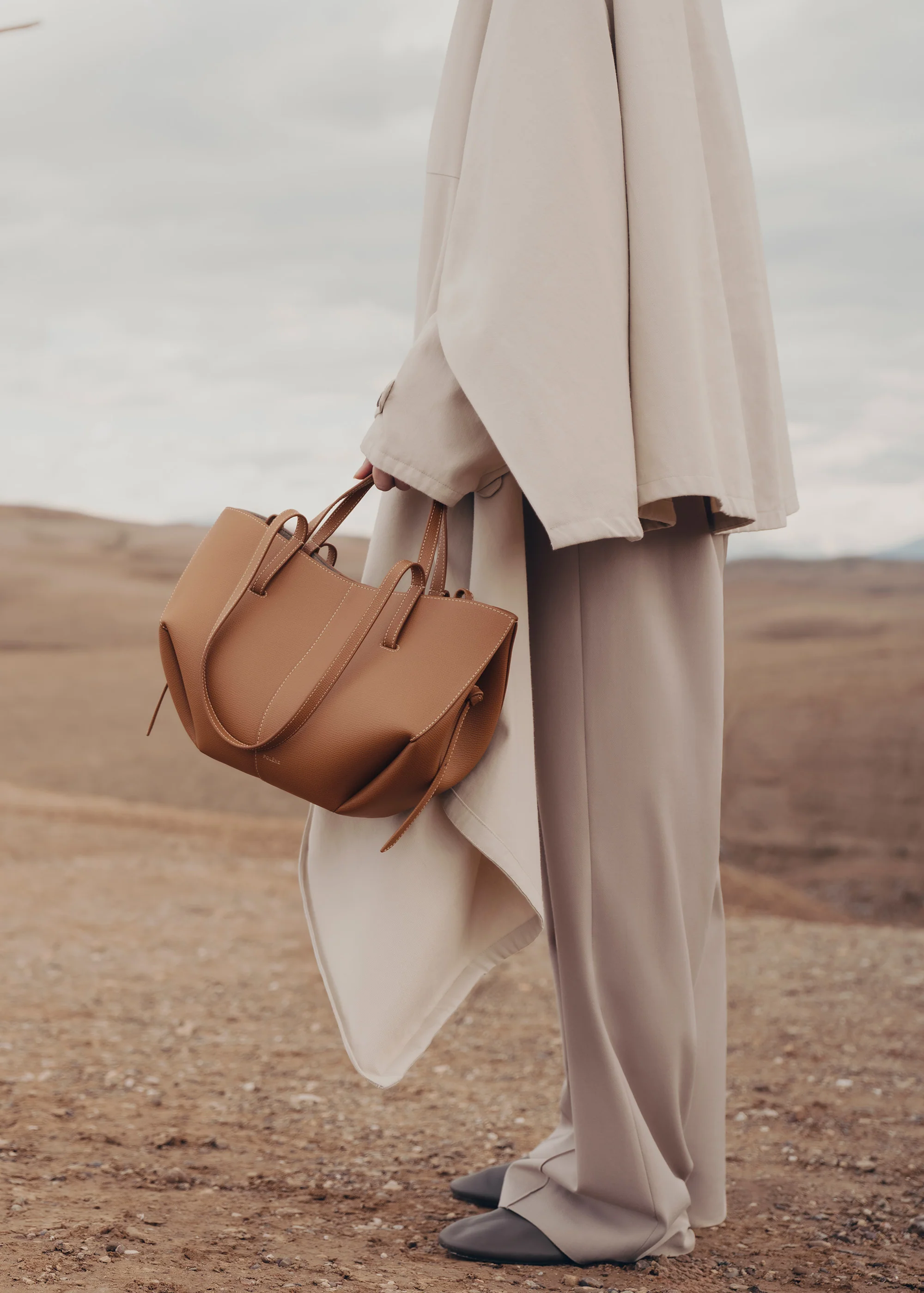 Cyme Mini - Textured Camel - Image 4