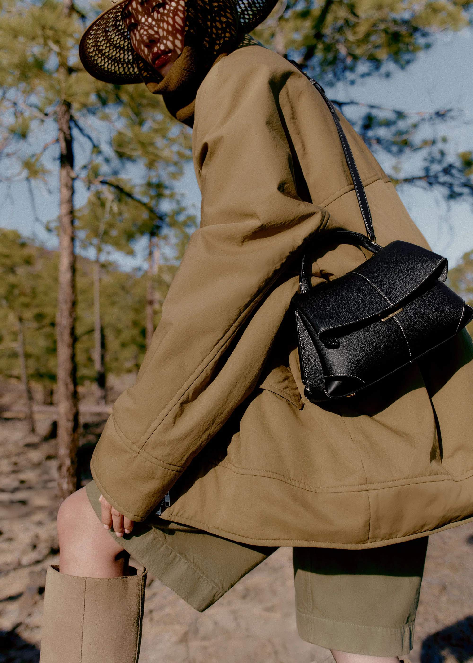 Mokki Mini - Textured Black with Ecru Stitching - Image 4