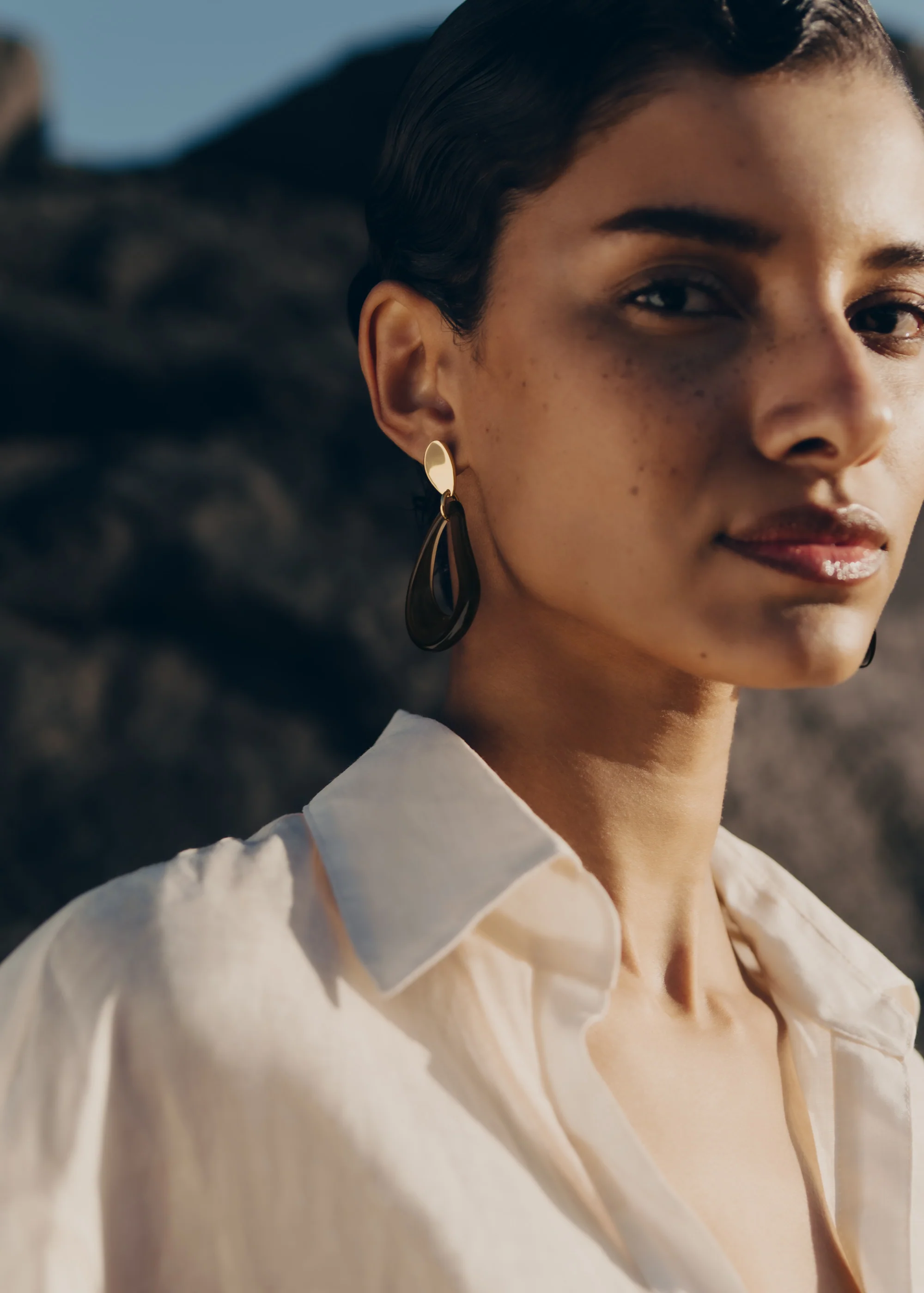 Naé Drop Earrings - Smoked glass - Image 3