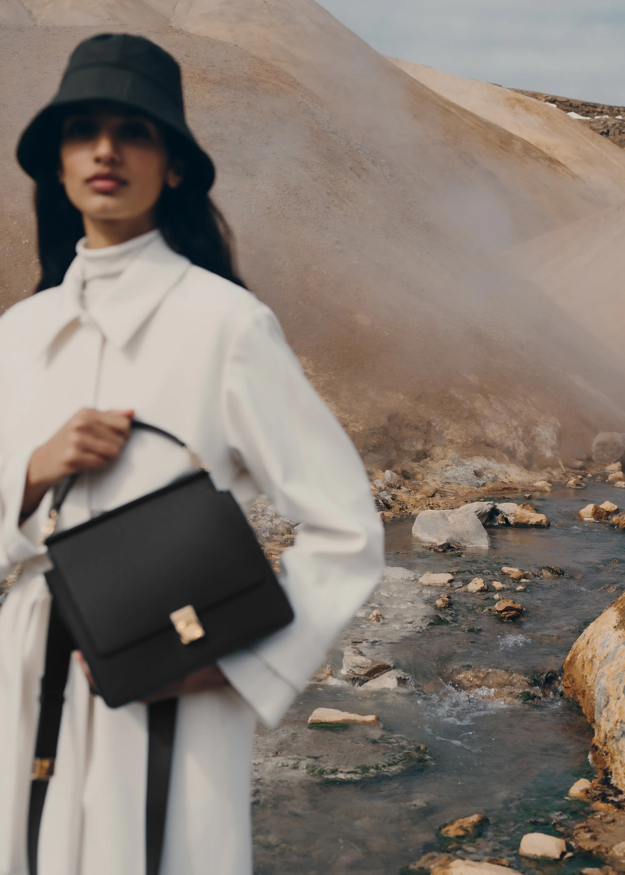 Numéro Sept - Textured Black - Image 3